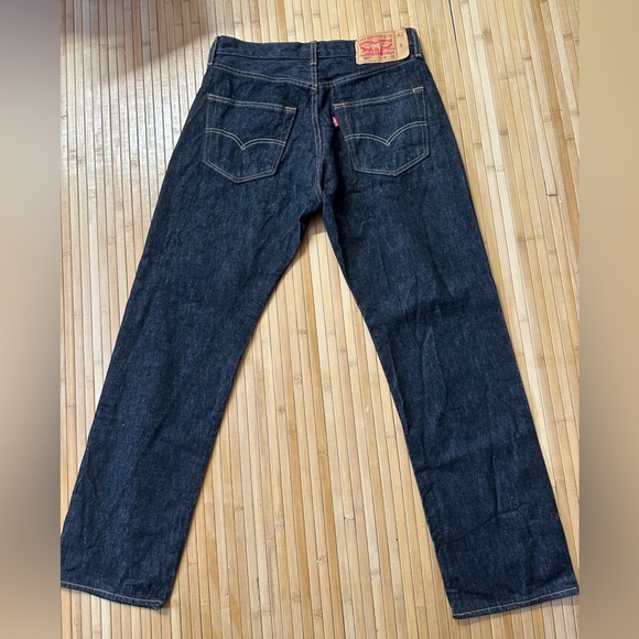 LEVIS 501- 32x32 button fly 100% cotton dark blue/rigid. - Picture 5 of 8